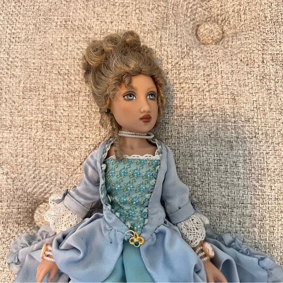 American Girl girls of many lands Cecile of France 9.5 in. - Picture 2 of 10
